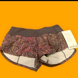 Lululemon shorts size 4